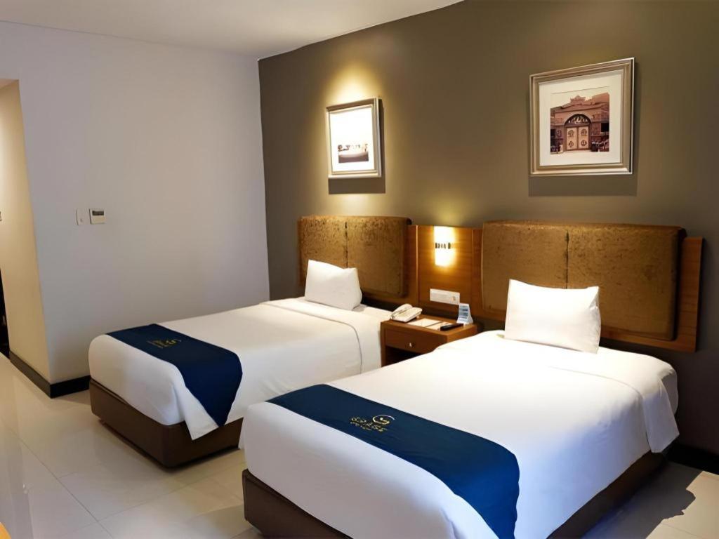 Grage Hotel Чиребон Экстерьер фото
